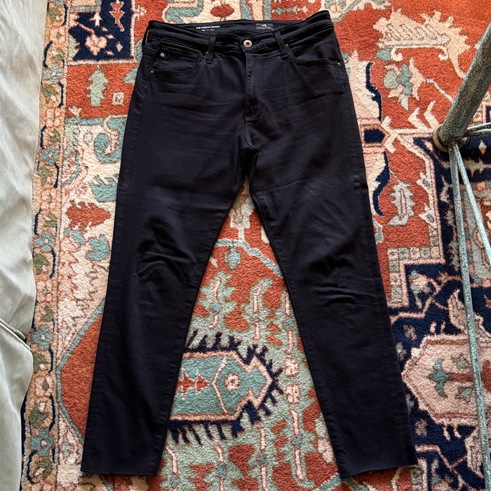 AG Size 29 Farrah skinny black high rise 26 inseam